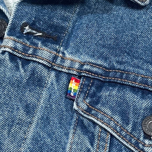 Levi's LGBT Pride I Have Seen The Future Rainbow Denim Trucker Jacket Mens XL - Picture 4 of 12